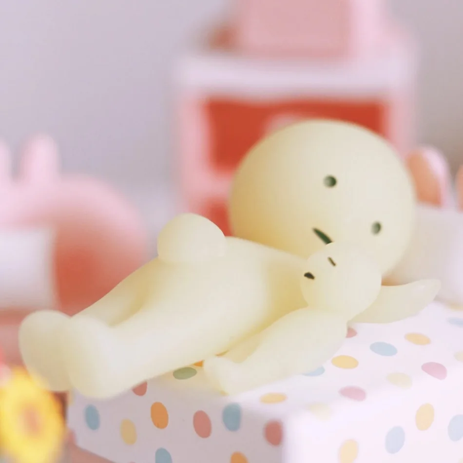 Überraschungsgeschenk Blindbox Actionfiguren Schlafzimmer-Serie Mehrere Puppen Grün Nachtleuchtend Mysteriöse Dekoration Modellspielzeug – Detail 3