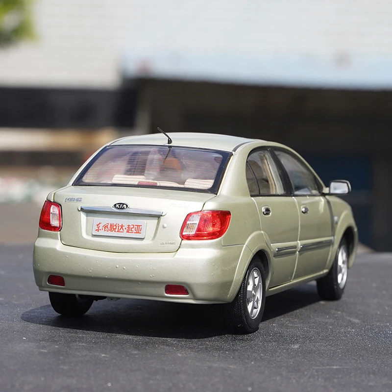 1/18 Ruiou RIO Qianrima KIA Alloy simulation car model