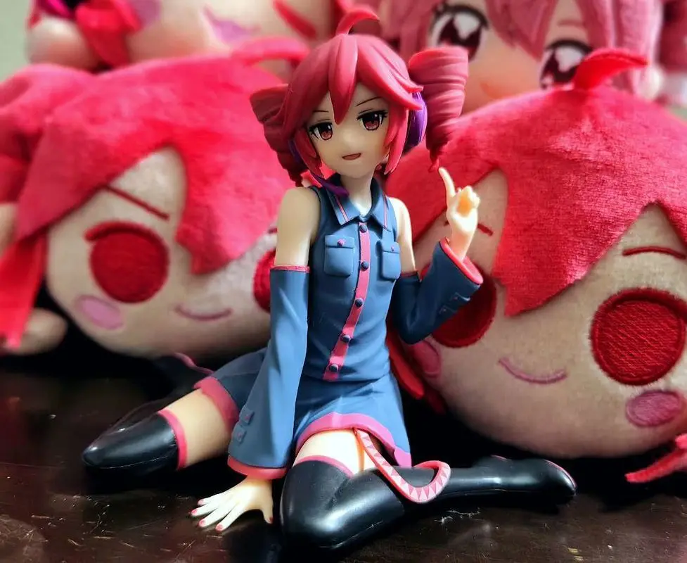New Product In Stock Anime Heavy Miku Sitting Posture Figurine Model Desktop Decoration Holiday Surprise Gift For Friends image 2