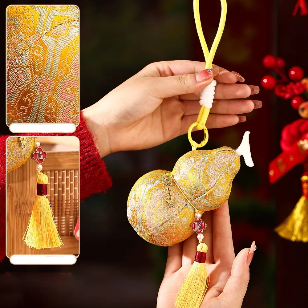 

Chinese Style New Years Decoration Calabash Traditional New Year Hanging Ornaments Blessing Copper Coin Little Horse Keychain