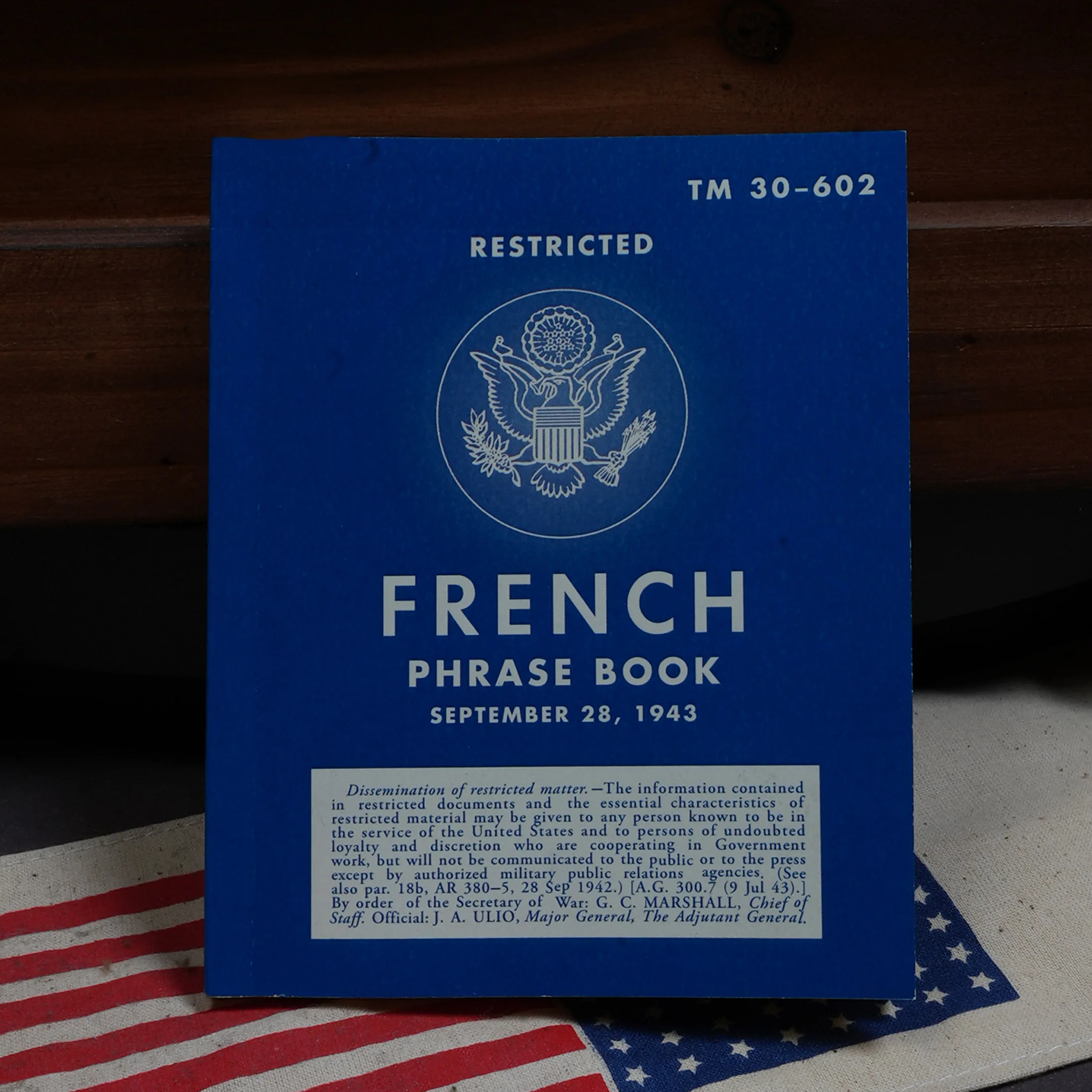 الحرب العالمية الثانية الولايات المتحدة M1943 نورماندي الهبوط 《كتاب العبارة الفرنسية" دعامة قابلة للجمع