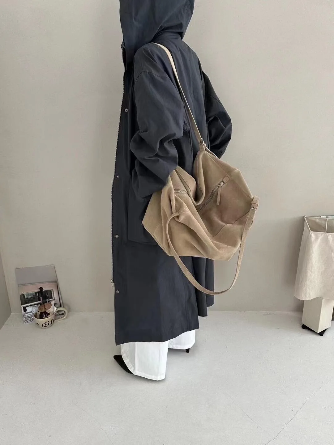 

FIRMRANCH нишевый дизайн, классическая однотонная женская сумка большой емкости с плечевым ремнем из мягкой воловьей кожи, большая сумка-тоут в ленивом нейтральном стиле