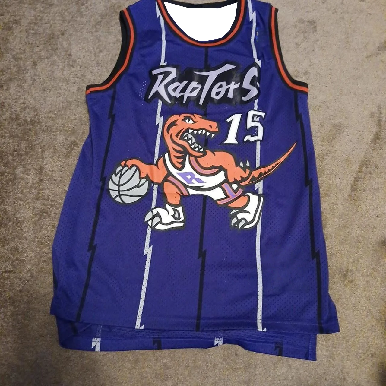 Camiseta de Baloncesto Conmemo - Vintage Fashion Toys reseña y precio