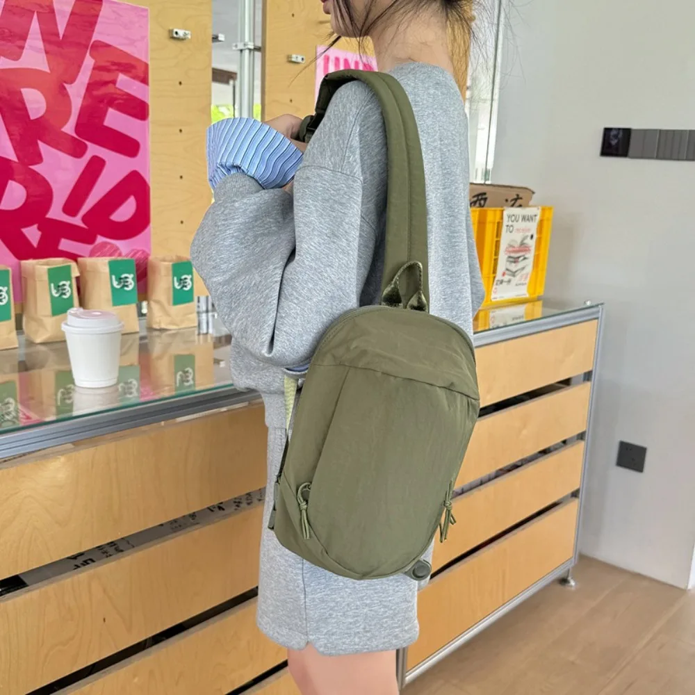 

Solid Color Nylon Shoulder Bag Large Capacity Lightweight Sports Crossbody Bag Multifunctional Korean Style Outdoor Chest Bag
