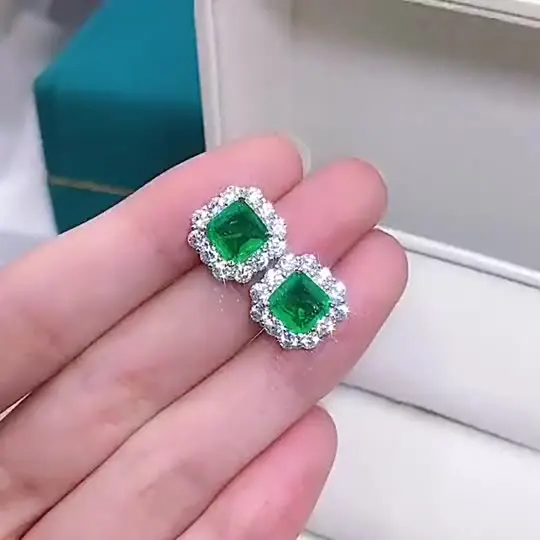 

2023 new S925 sterling silver earrings emerald retro square earrings 5A zircon factory direct sales