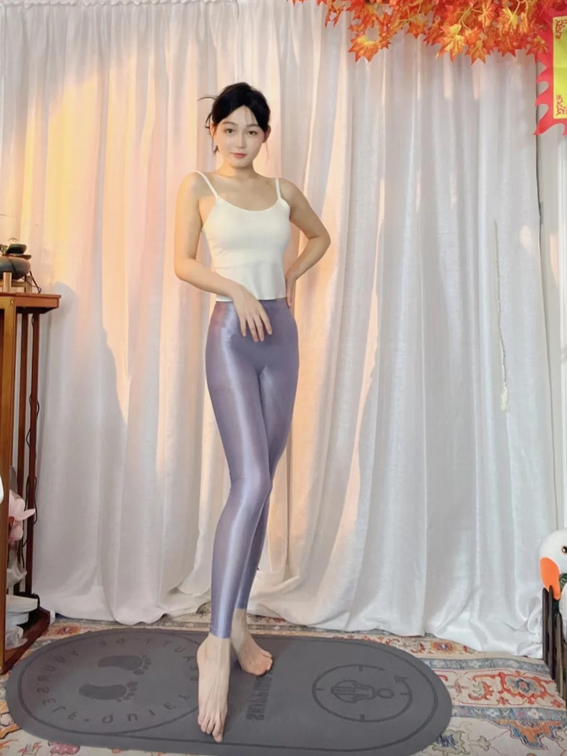 Glossy Thin Plus Size Sexy Leggings Shiny Tight Yoga Pants Tight Workout Trousers Women