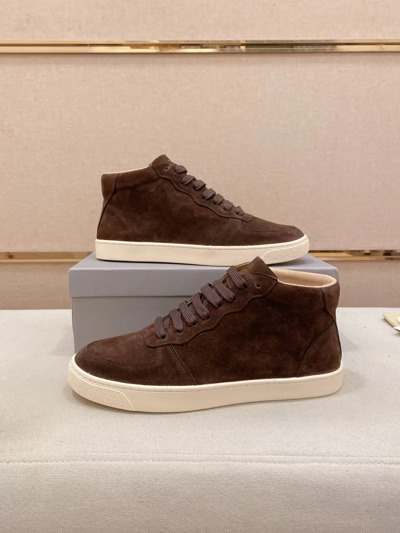 أعلى جودة عالية أعلى حذاء كاجوال حذاء رياضة الزهور التطريز التقنية قماش B23 المدربين المائل إمرأة رجل فستان أحذية رياضية