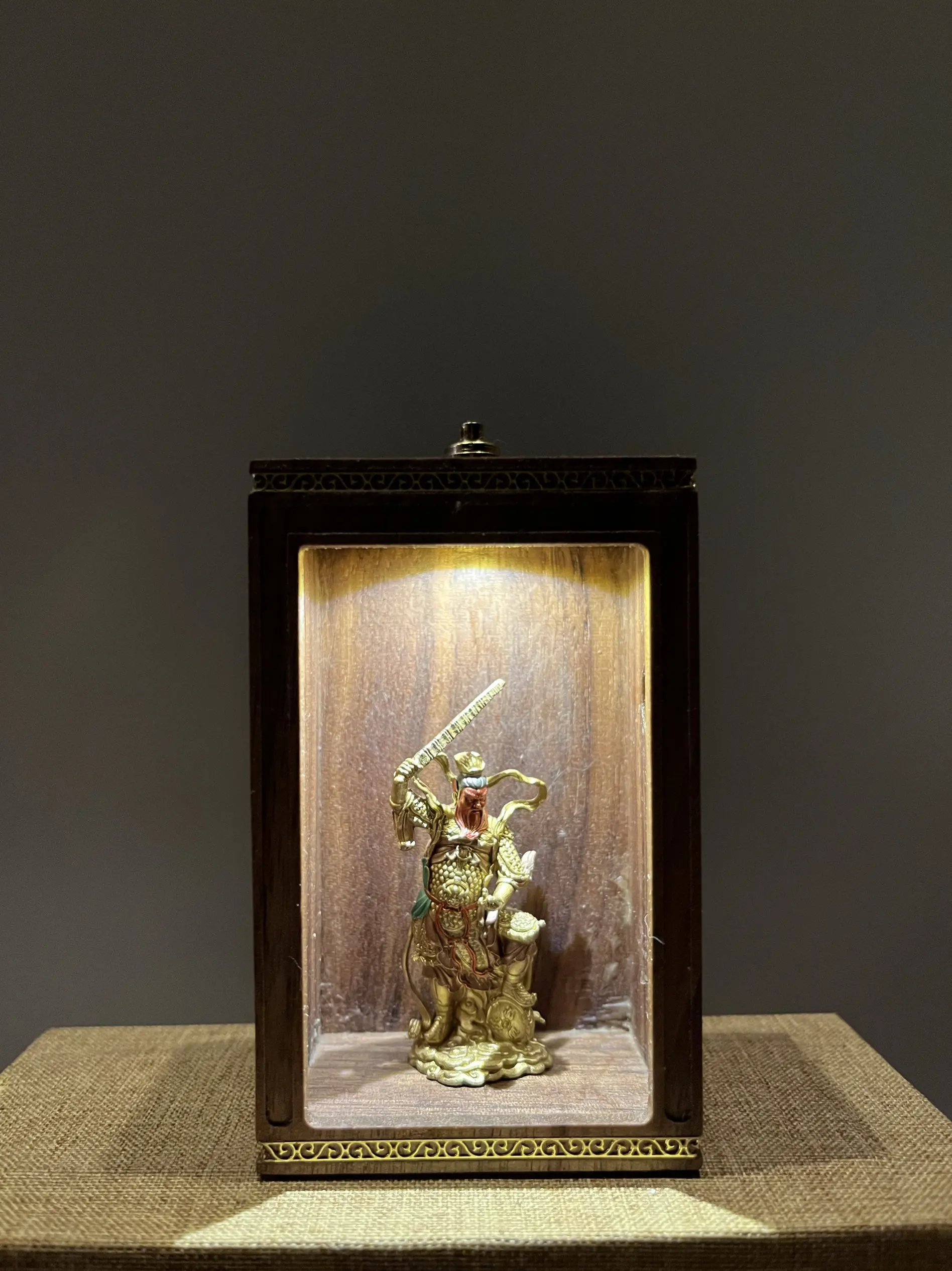 deity enshrined in a shrine—Supreme Unity Thunderous Voice Manifestation Heavenly Venerable, General Wang, Great Lingguan