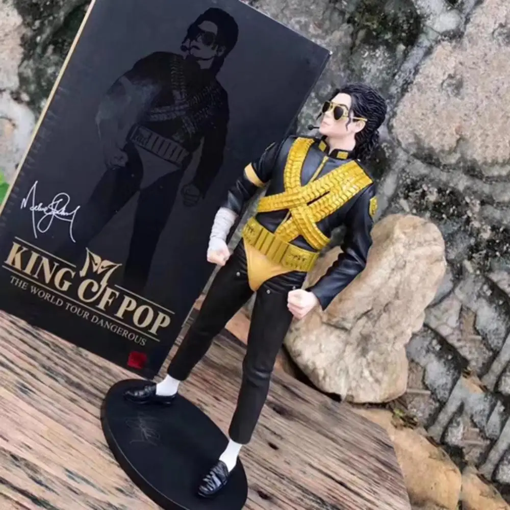 

Модель манекена с париками MJ