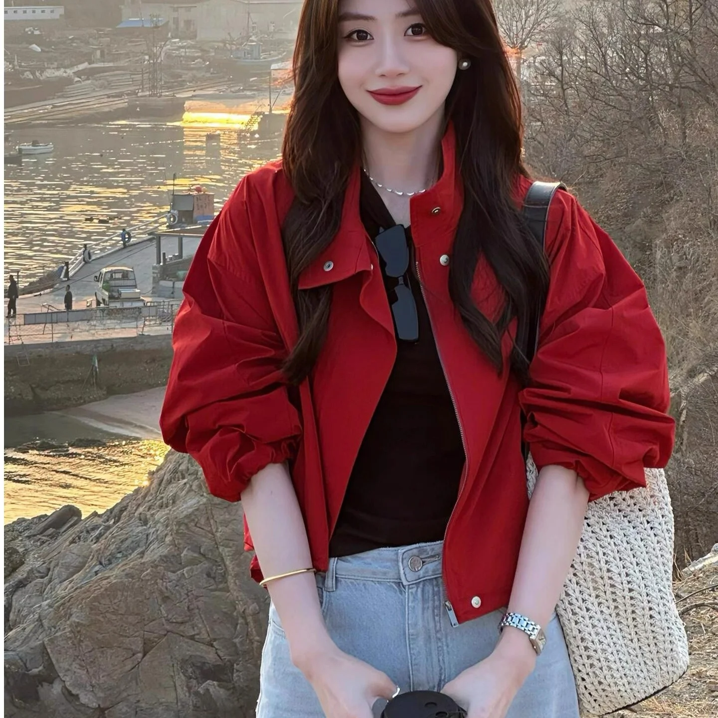 

Новинка ранней осени 202, красное бейсбольное пальто с воротником-стойкой, женское весенне-осеннее пальто, оригинальный дизайн, полиэфирное волокно