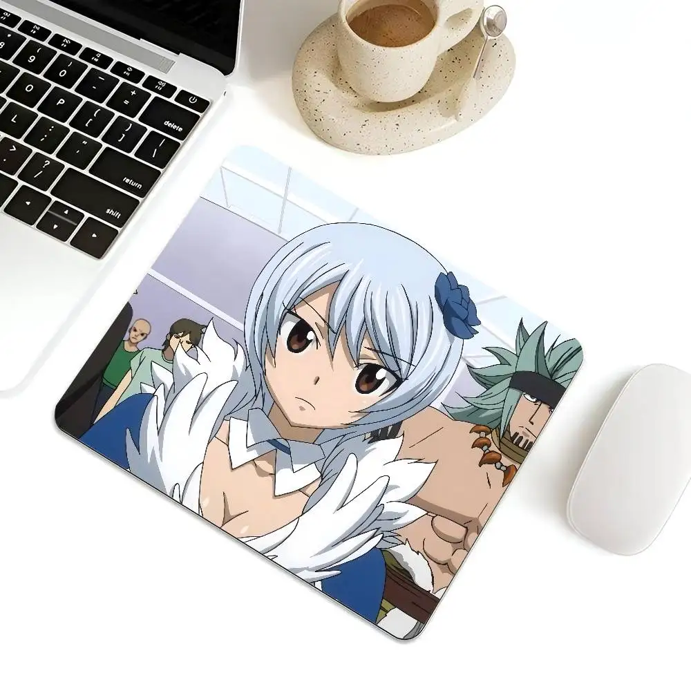 Yukino Agria Fairy Tail Mousepad Small LockEdge Mouse Pad For Gamers Computer Desk Pad Rectangular Anti-slip Rubber