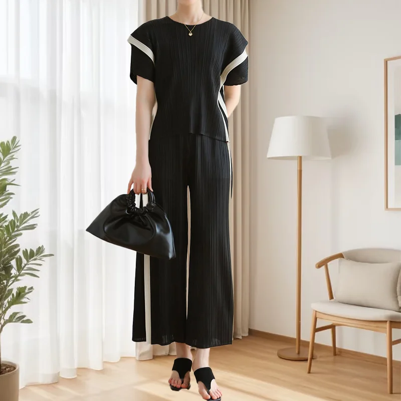 

2025 Summer Miyake High-end Pleated Pants Suit Japanese Original Wrinkled Color Blocking False 2-piece Casual T-shirt Pants Suit