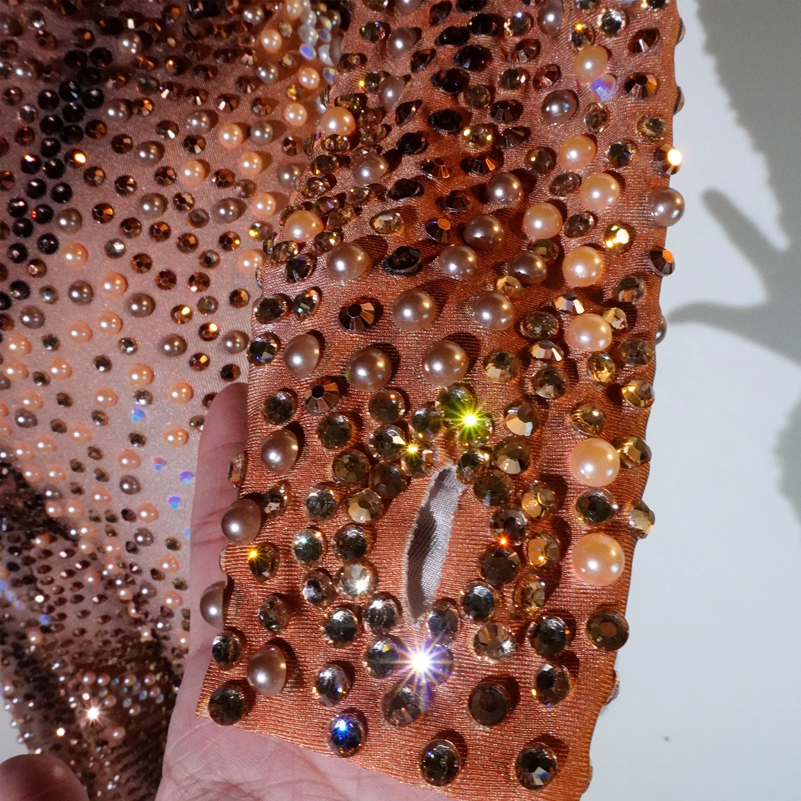 Seksowny kombinezon męski Pearl Nude Muscle men Rhinestones Stage show Birthday Dance Wear Stretch Outfit Celebrate Luxury Event outfit