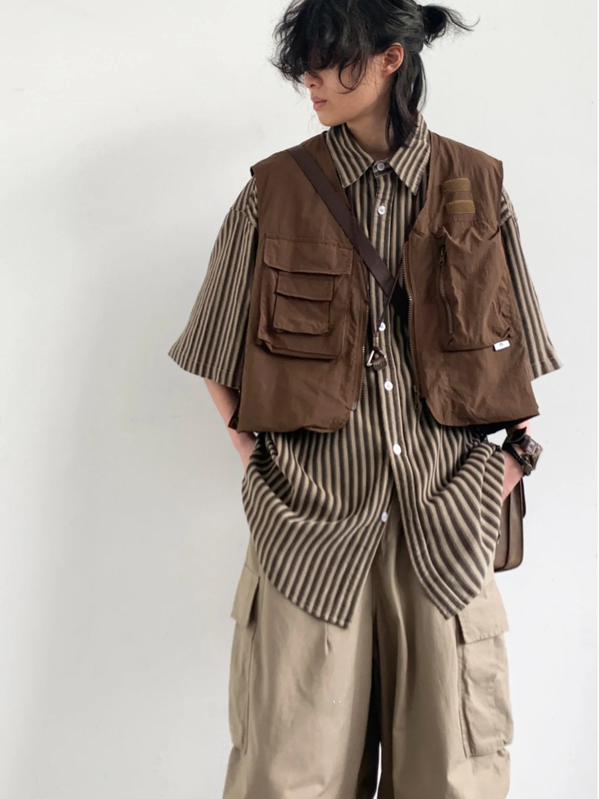 

y Summer Retro ort Coffee Workwear Vest ex College Sle Photoaphy Jaet Trendy Loose Fit Multi ket Zipper ...