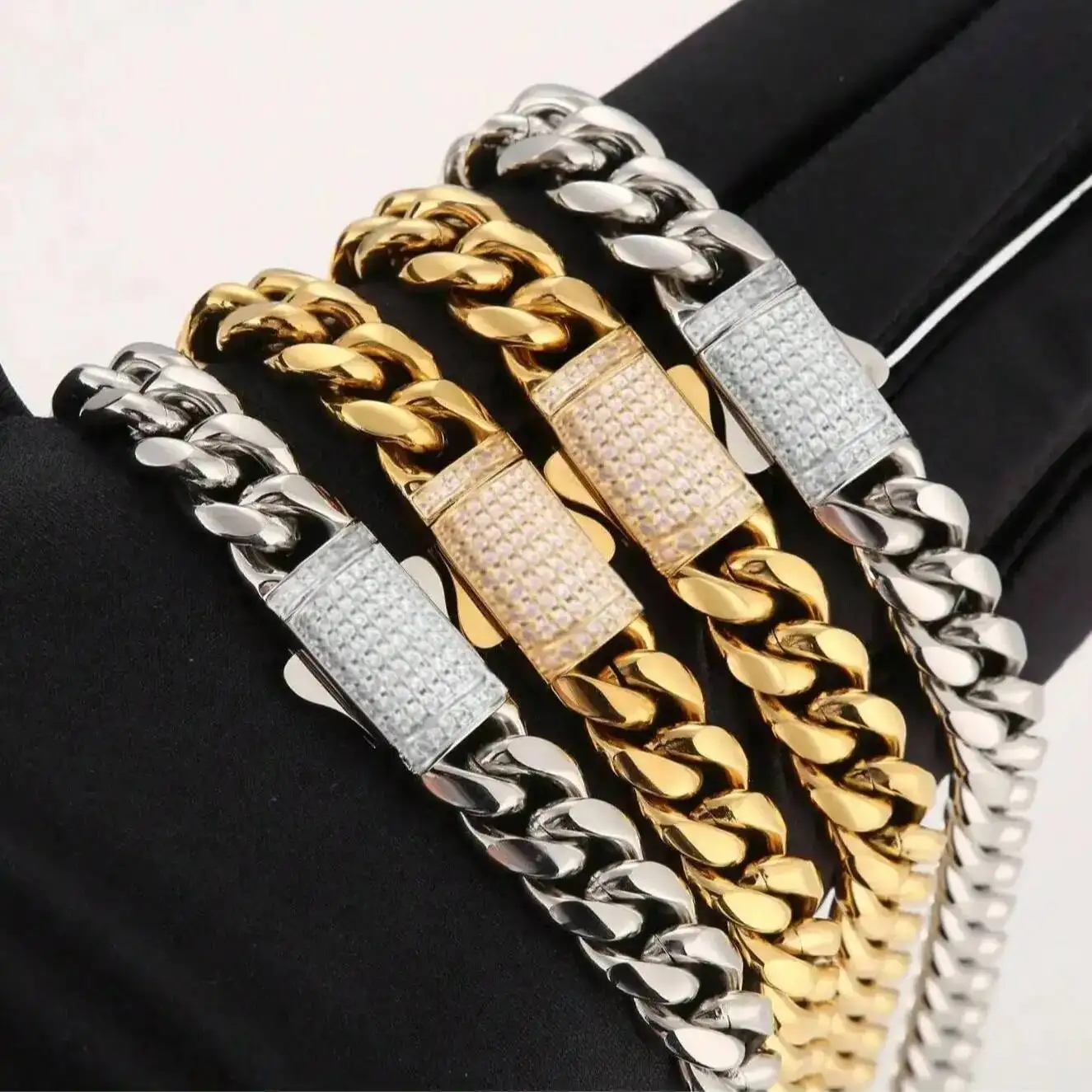 Men's Encrypted Cuban Chain Necklace Set with Sparkling Zircon Buckle, Hip-Hop Jewelry Bracelet