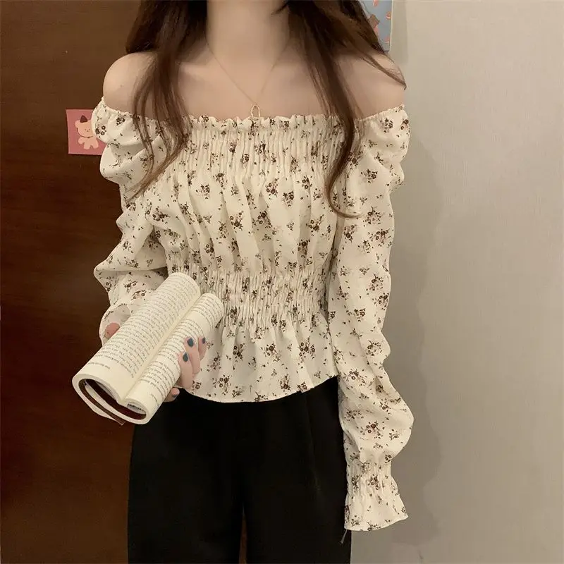 New One Word Collar Off Shoulder Fragmented Chiffon Shirt for Women with a Small Design Sense Short Style Unique Top Trendy
