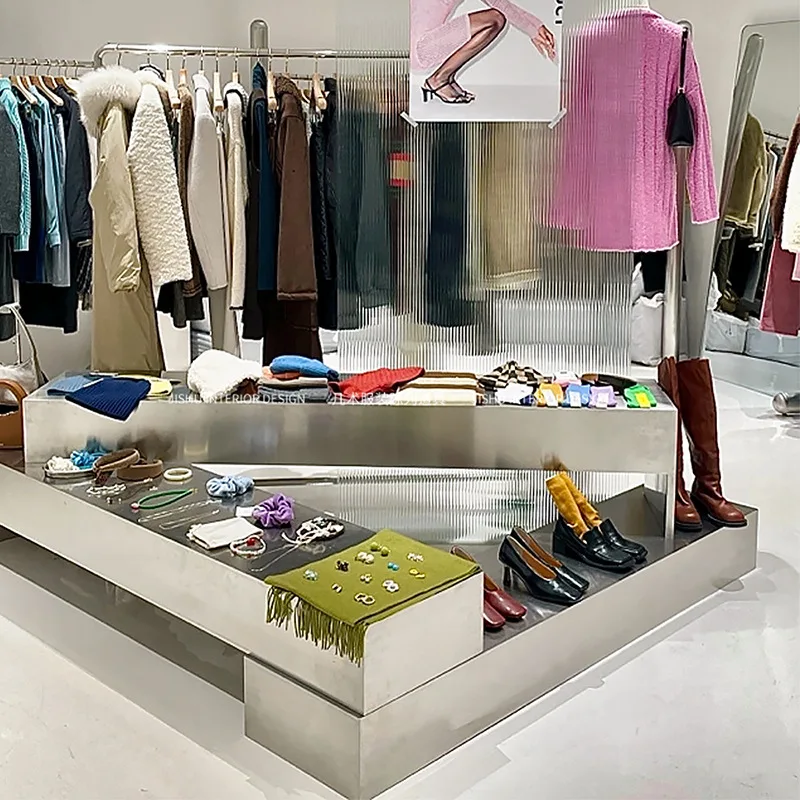PYH clothing buyer store high-end Nakajima shoe bag jewelry display table display rack placed in the middle
