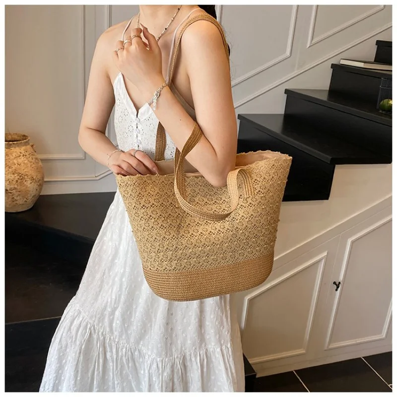 

Stylish High-End Minimalist Handbag For Women Featuring Trendy Design And Large Capacity Solid Color Crossbody Bag Luxury