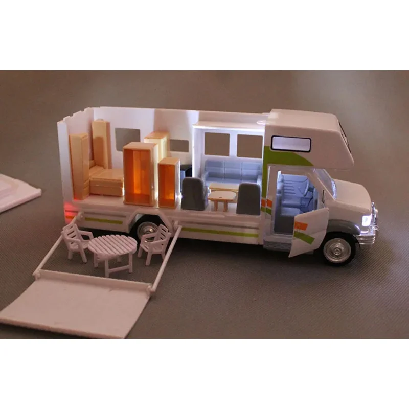 [Lustig] 22 cm großes Motorhomes Home Coach Camper Van-Modell aus Druckguss mit Licht und Ton. Rückzugs-Legierungsauto inklusive Möbelspielzeug