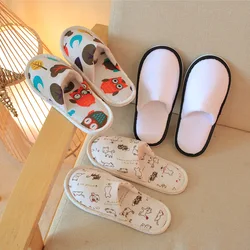 5 Pairs Children's Disposable Slippers Hotel Room SPA Portable Closed Toe Cute Slippers Home Guest Kids Baby Indoor Travel Shoes