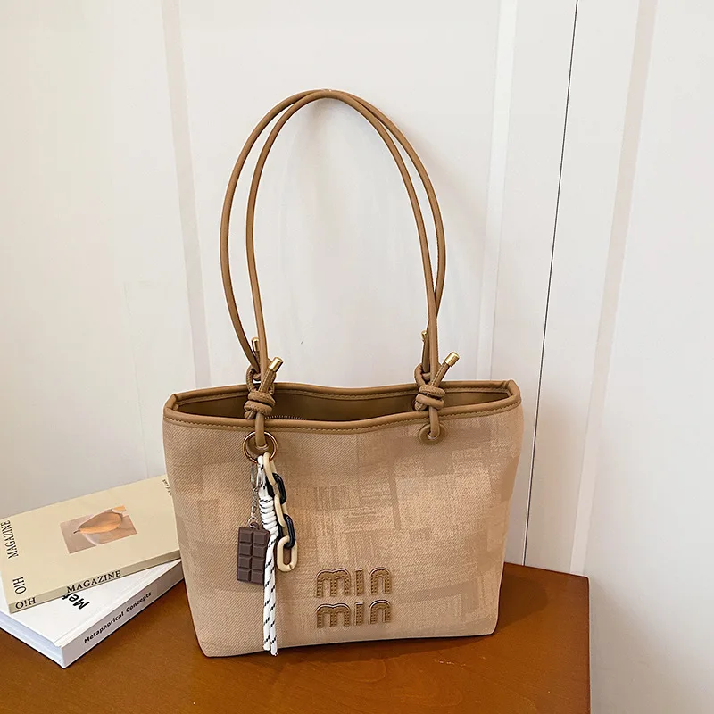 

Роскошная плетеная сумка-тоут, премиальная соломенная сумка через плечо 2026 года, вместительная сумка для офиса и выходных, элегантный стиль