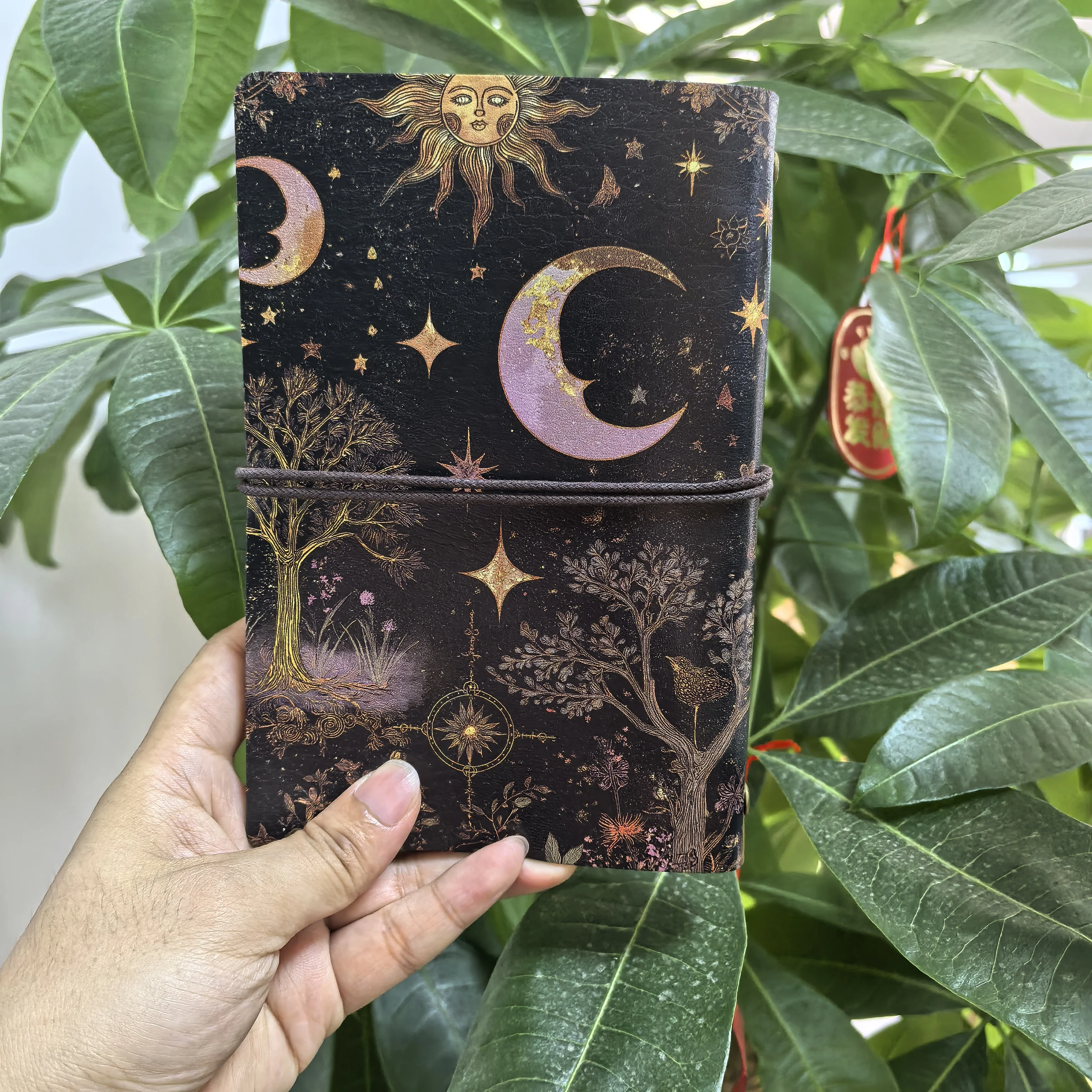 Vintage Sun Moon Star Traveler's Notebook, Refillable A6 Leather Journal, Retro Witchy Diary for Scrapbooking, School & Gift