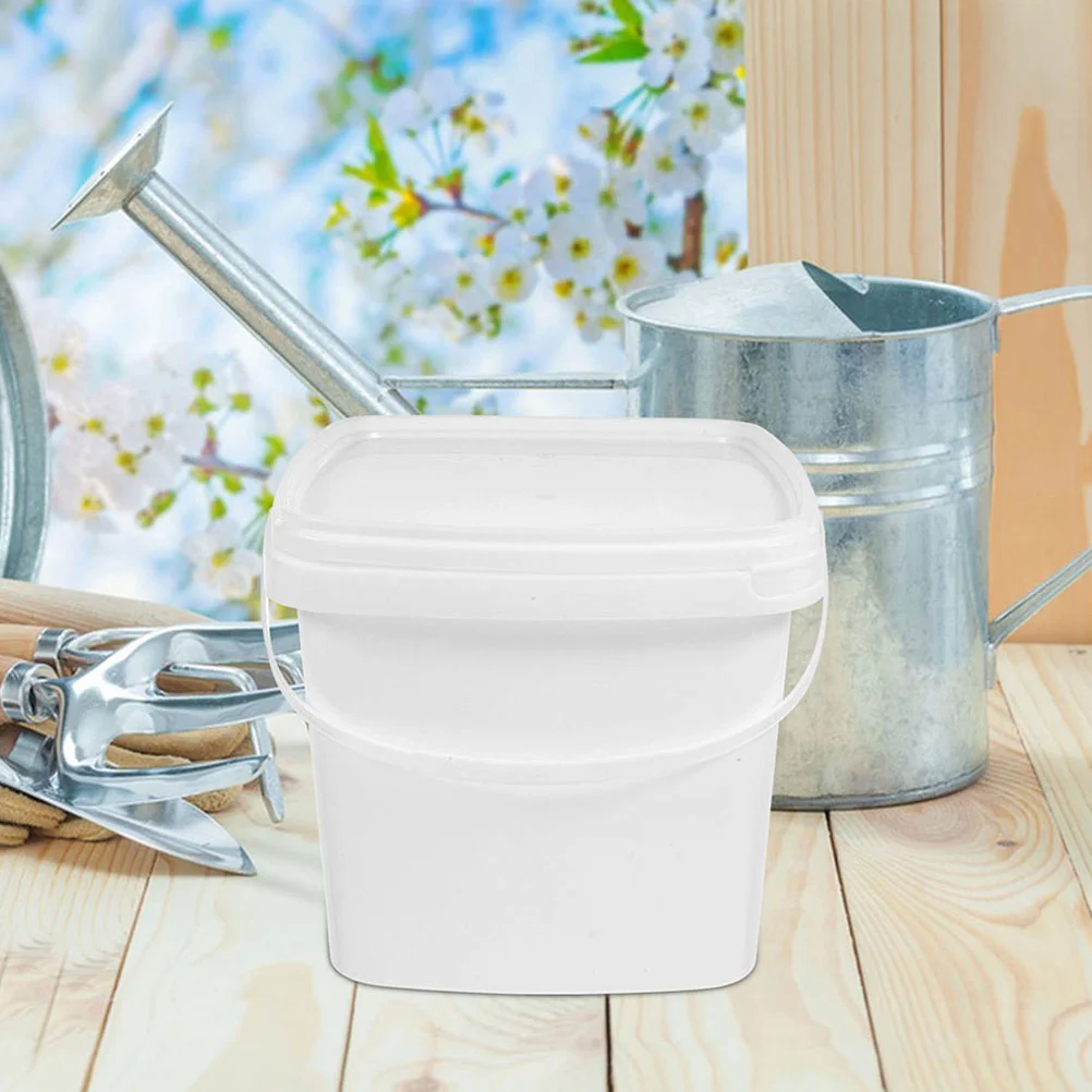 Plastic Bucket With Handle And Lid Reusable Water Bucket Container Portable Bucket Plastic Bucket Packaging Hand-Held Bucket