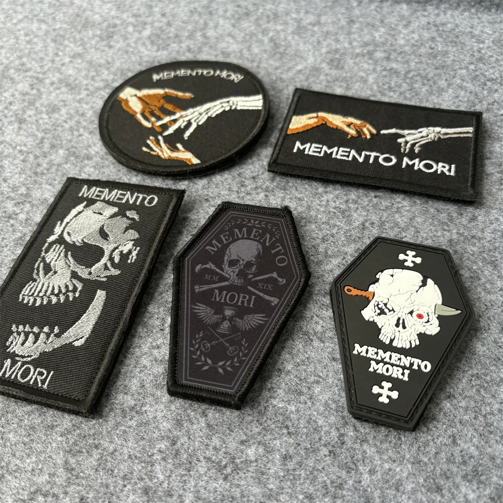 Memento Mori Skull Embroidered Patches Hook&Loop Emblem Skull Finger Morale Badge Tactical Armband Military Backpack Cloth Patch