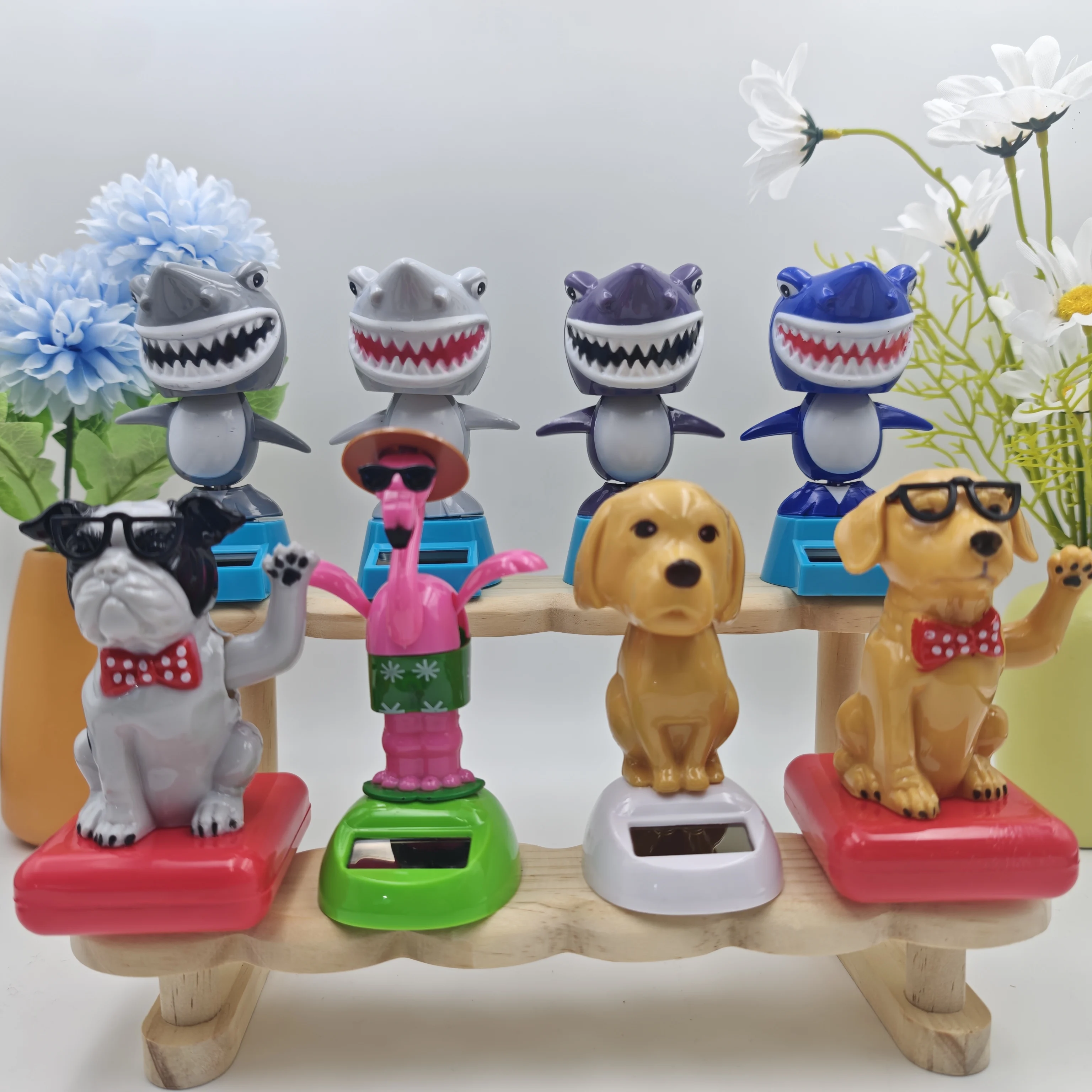 1PC Cartoon animal car ornaments, shaking head dolls, car dashboard decorations, creative and cute car interior accessories