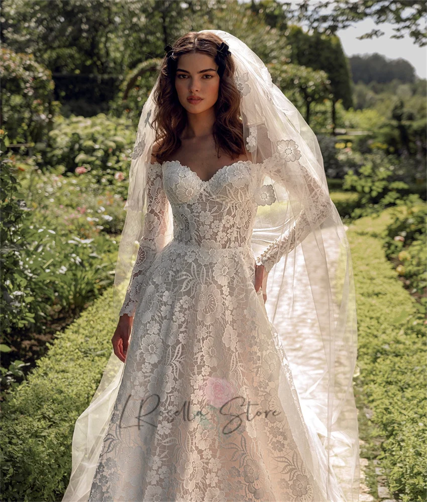 LRosella Sweetheart Neckline Customized 2025 Lace Applique Bridal Gown Floor Length  Long Sleeves Court Train Wedding Dresses