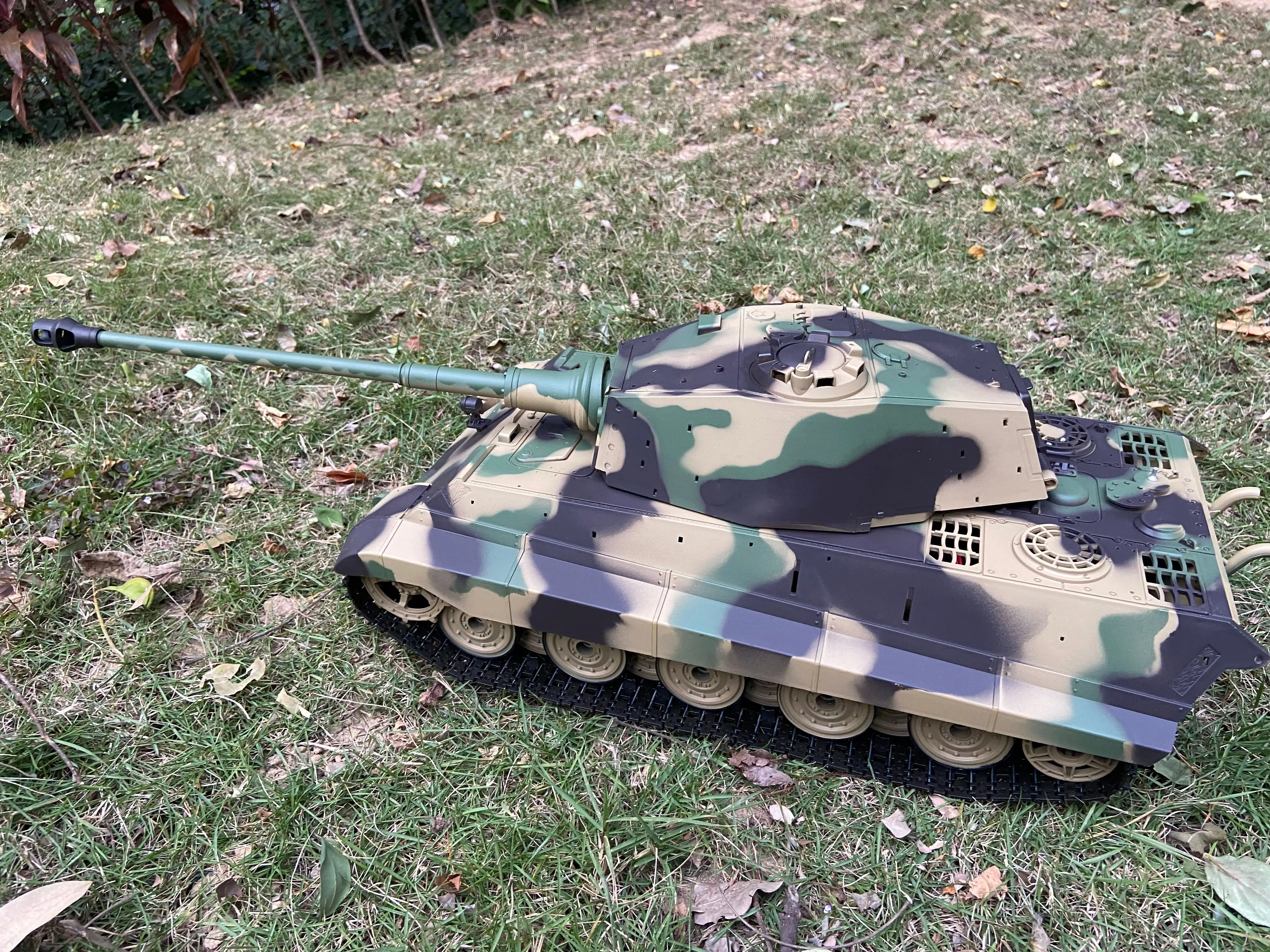 Super large 65CM (including gun barrel) retro tank vehicle remote control version 7.0 Tiger King heavy tank remote control vehic