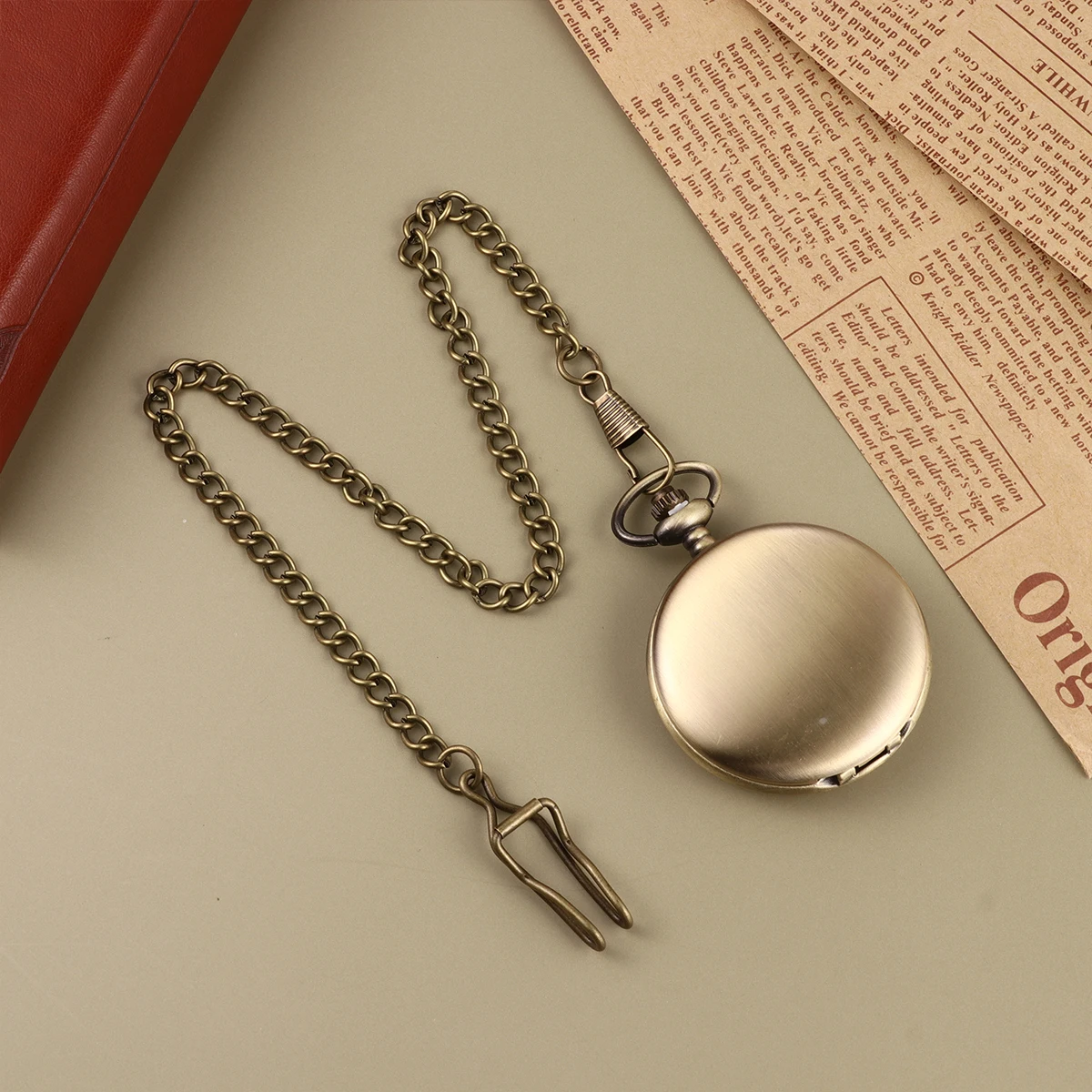 

Vintage Pocket Watch Retro Watches for Men Christmas Classic Quartz Father Chain