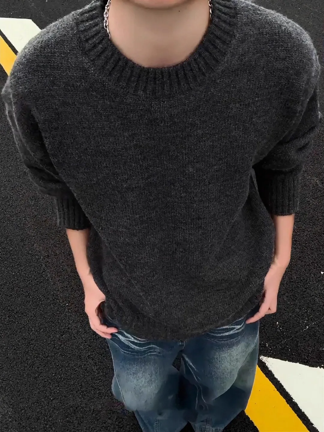 

Мужской трикотажный джемпер свободного кроя с круглым вырезом, мягкий, удобный, в повседневном стиле, осенне-зимний, для ленивого образа, базовая футболка, темно-серый