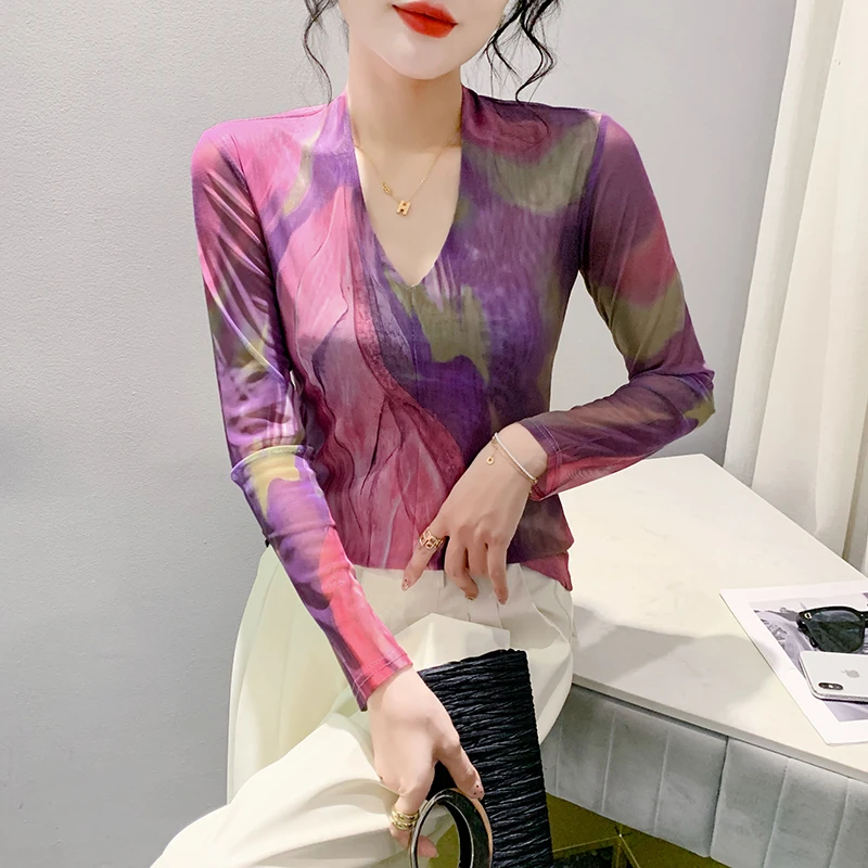 Faionable Long Sve V-Ne Me T-shirt da donna Autunno New Sle Base irt Youthful Print Double Layer Street Sle Top