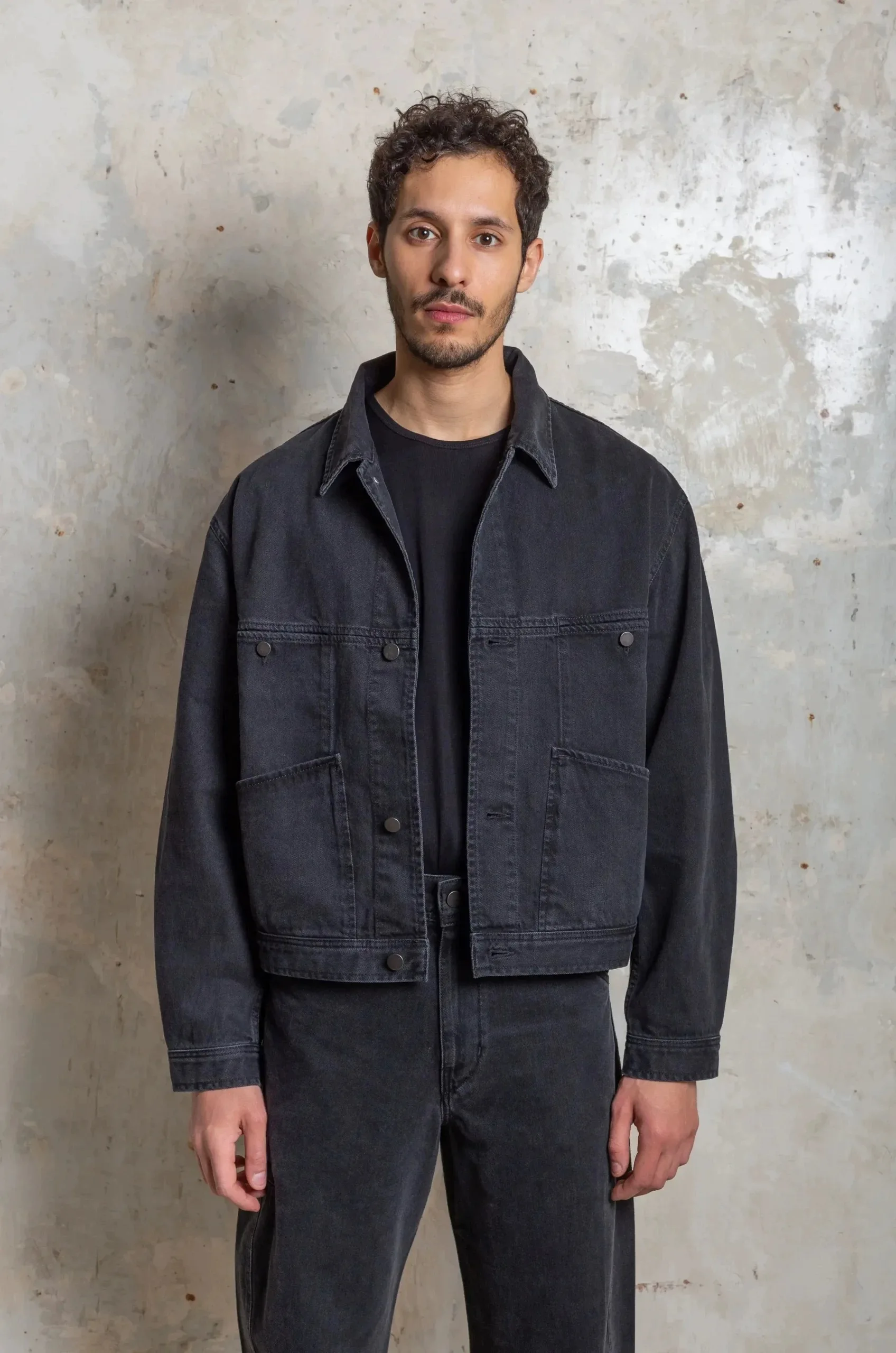

men vintage distressed black denim jacket