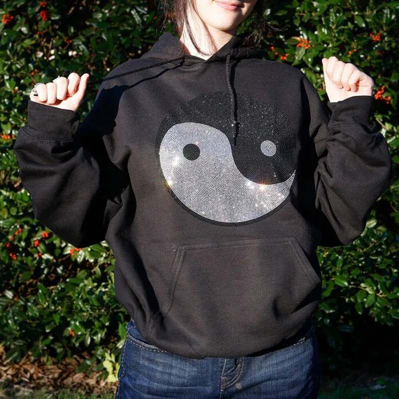 الهيب هوب المرأة الشارع الشهير القوطية كم طويل البلوز المتضخم Y2K هوديي Harajuku الأسود حجر الراين ثمانية مخططات البلوز