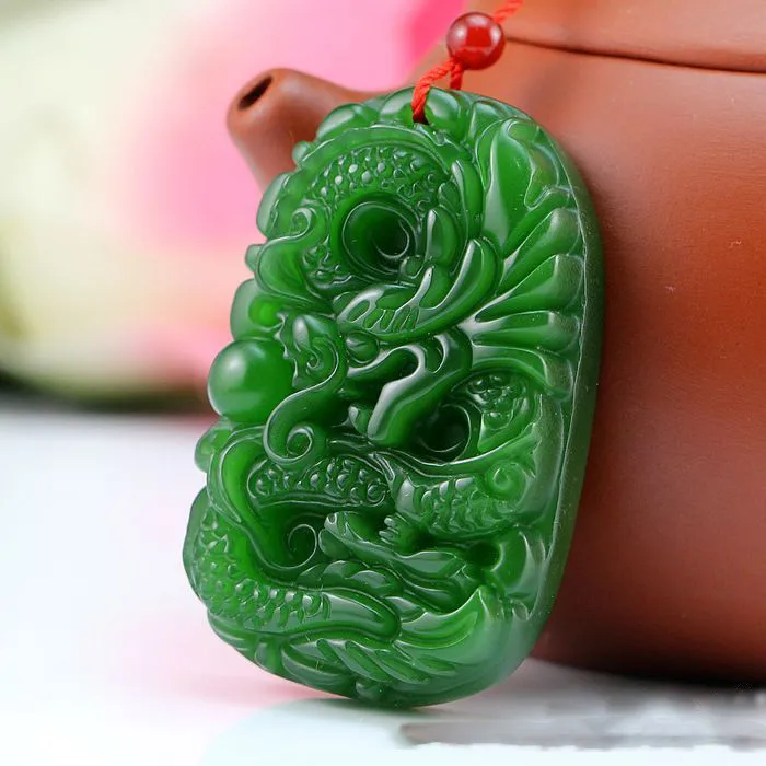 Natural Xinjiang Hotan Jade Zodiac Dragon Pendant Jasper Men's Dragon Travel All Over The World