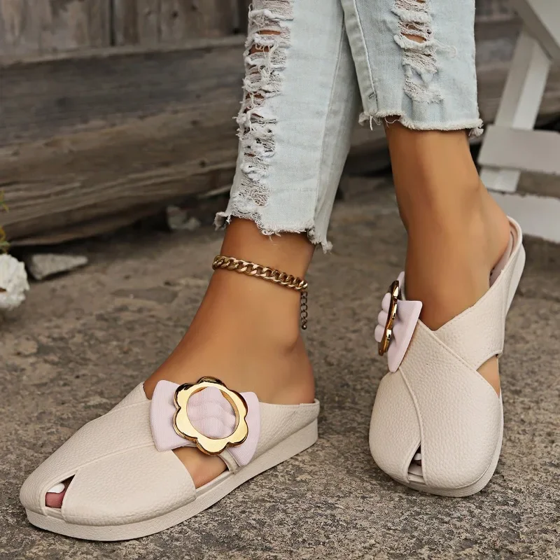 2024 mezze pantofole a punta chiusa per le donne nuova estate alla moda all\'aperto tutto abbinato Slip-on sandalo pigro senza tacco Lady Mules