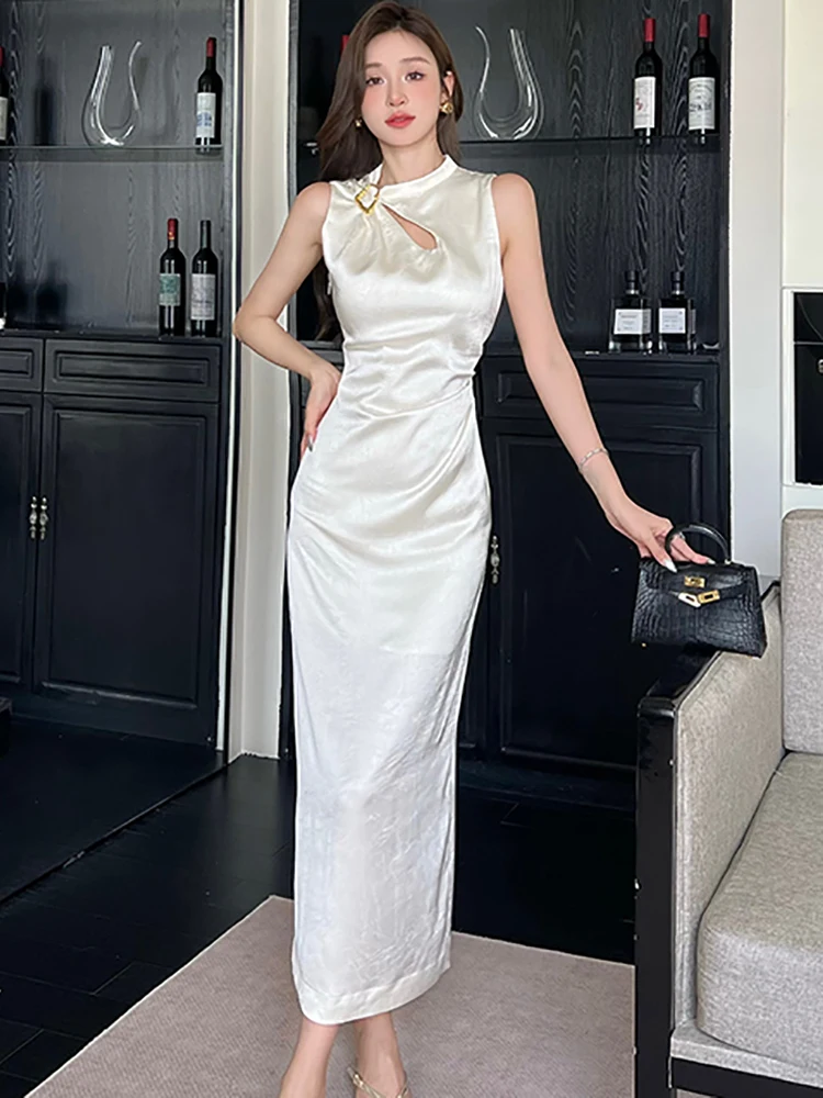 Verano púrpura satén Jacquard ahueca hacia fuera el vestido largo con cuello levantado mujeres elegante vestido internacional de lujo 2025 vestido coreano Chic