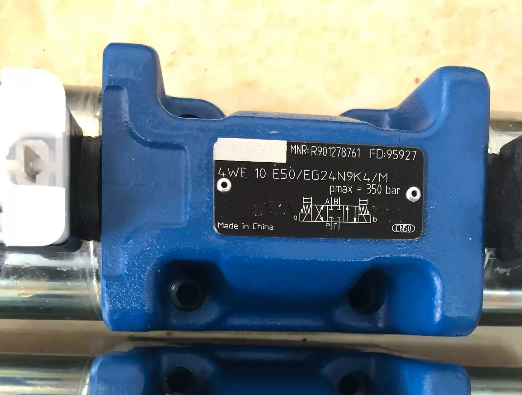 ORDER CODE R901278761 Model 4WE10E50/EG24N9K4/M Solenoid Directional Valve Original