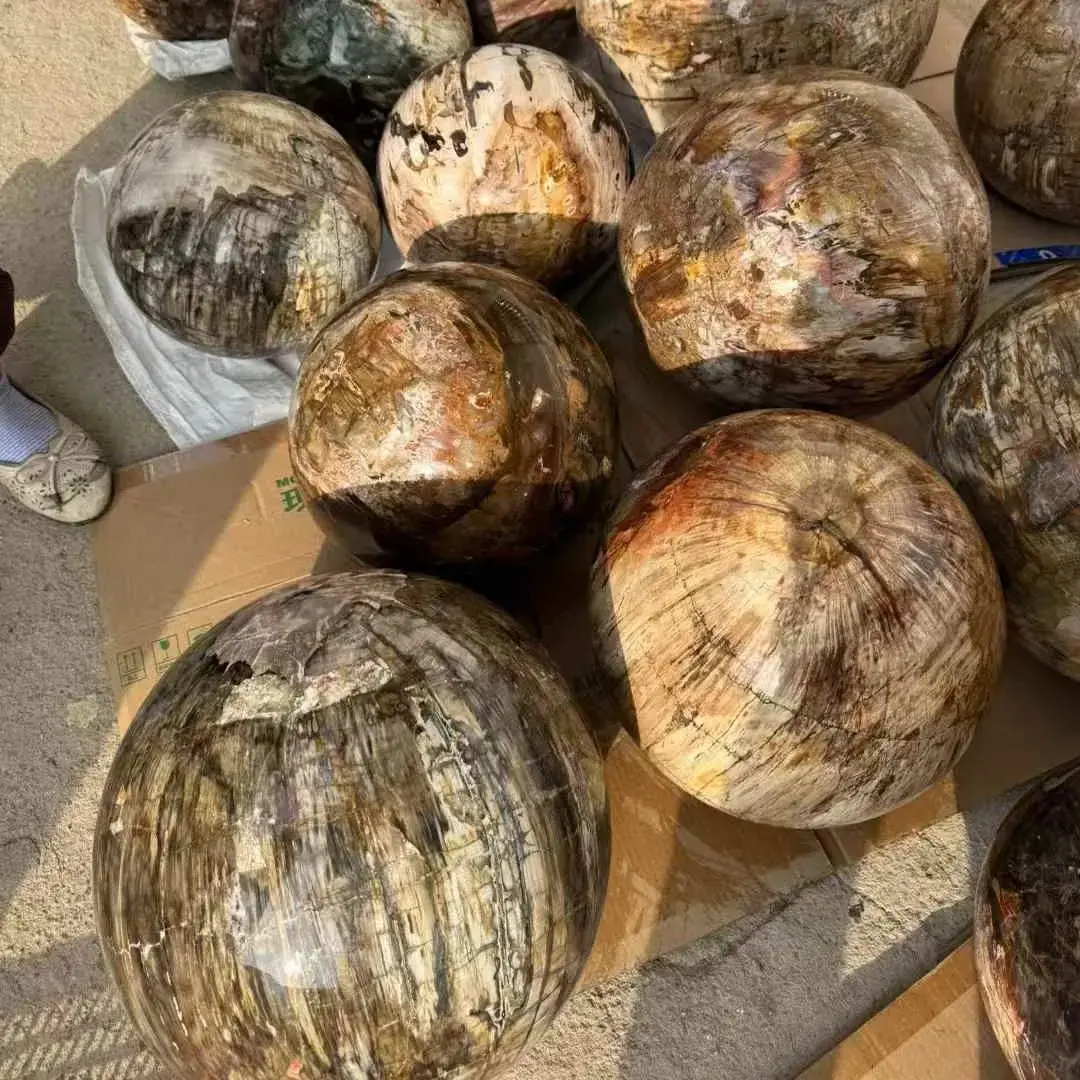 10-18cm Fluorescence Natural Opalized Woodstone Large Sphere Silicified Wood Ball Original Mineral Rocks Vintage Home Decoration
