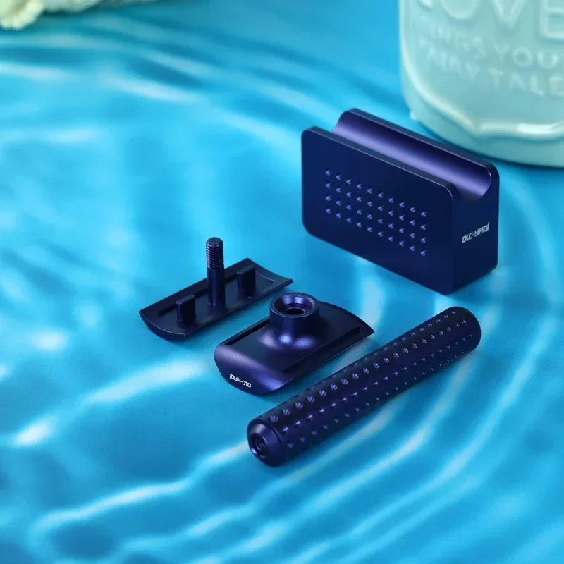 ياكي سبوتنيك لون أزرق داكن ألومنيوم للرجال ماكينة حلاقة وحامل مقتنيات هدية لصديقك