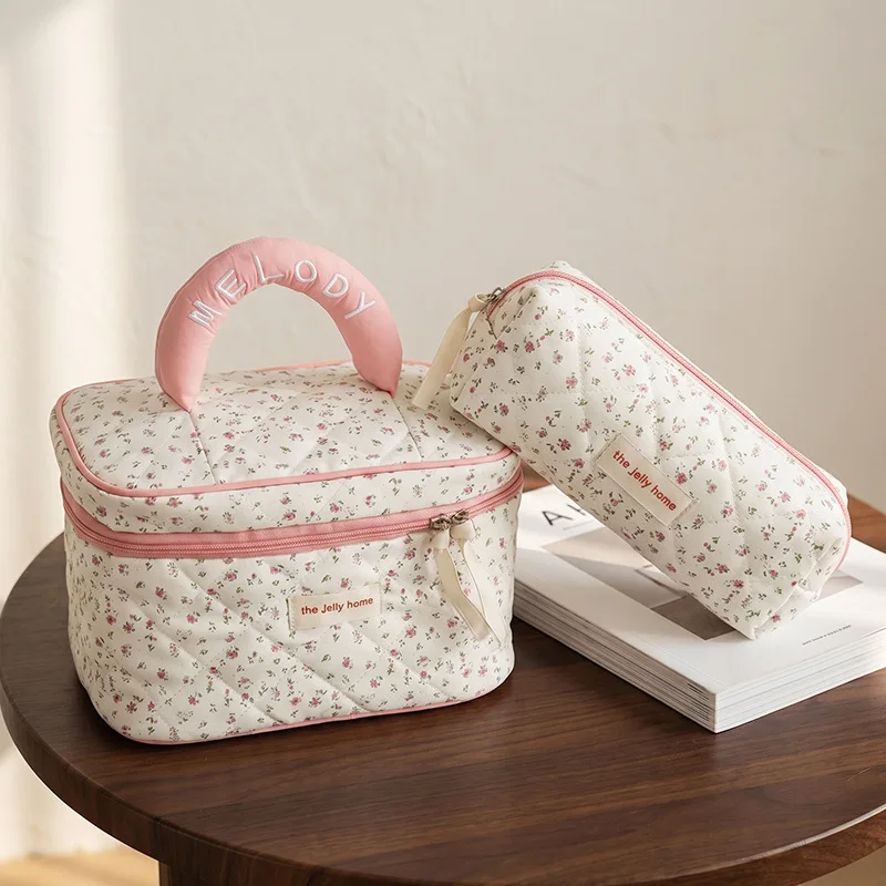 Korean Style INS Fresh Floral Peach Pink Rose Makeup Bag Large Capacity Portable Contrast Color Cosmetic & Toiletry Pouch