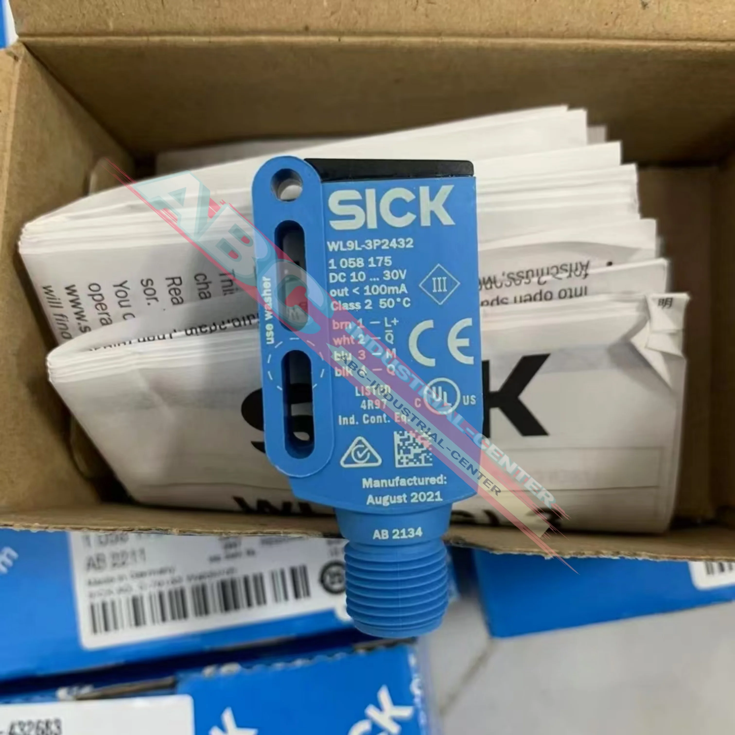 

Новый оригинальный фотоэлектрический датчик WL9L-3P2432 1058175 WT150-P460 6011050