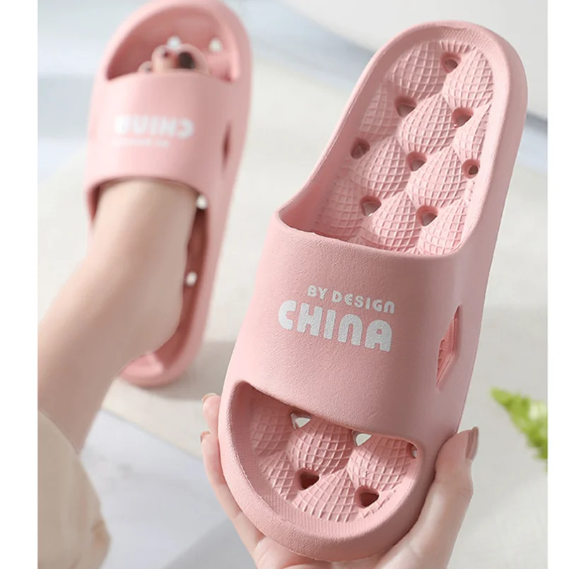 

Cloud Home Slipper Woman House leaking Sandals Men Flip Flops Beach Non Slip Soft Sole Shoes bathroom Hollow out Female Male