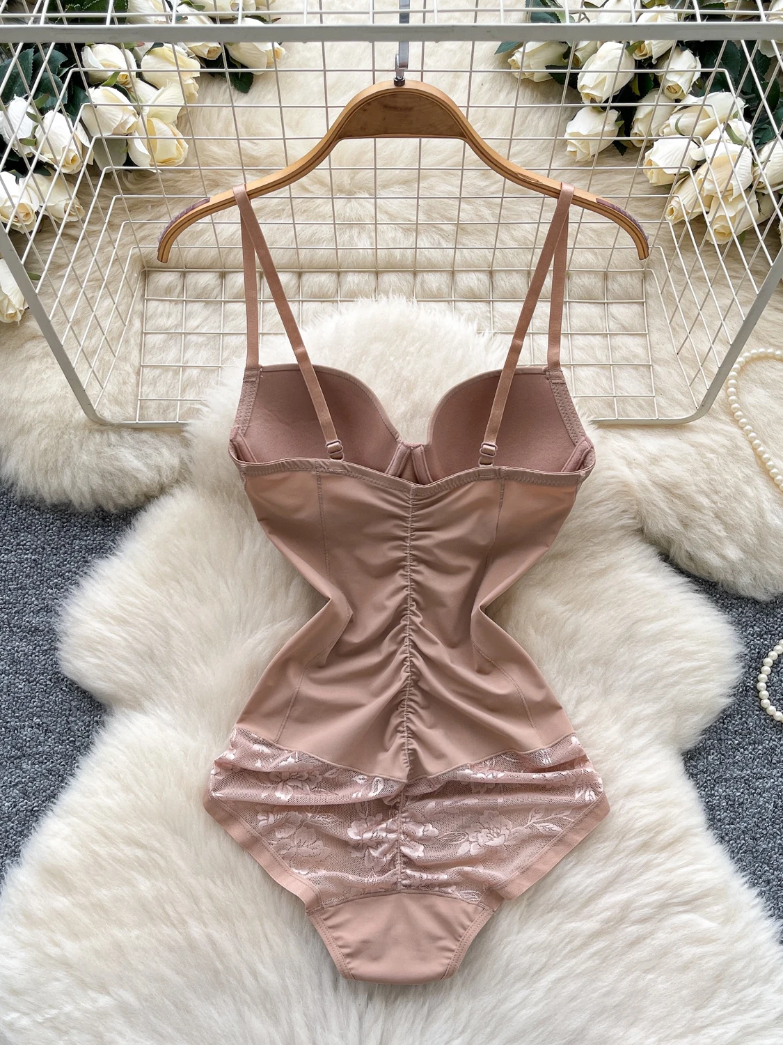 Sexy schlankmachender einteiliger Anzug für Damen, Herbst, faionable Base Layer Top mit integriertem Brustpolster, hoher Taille, gerader Schnitt