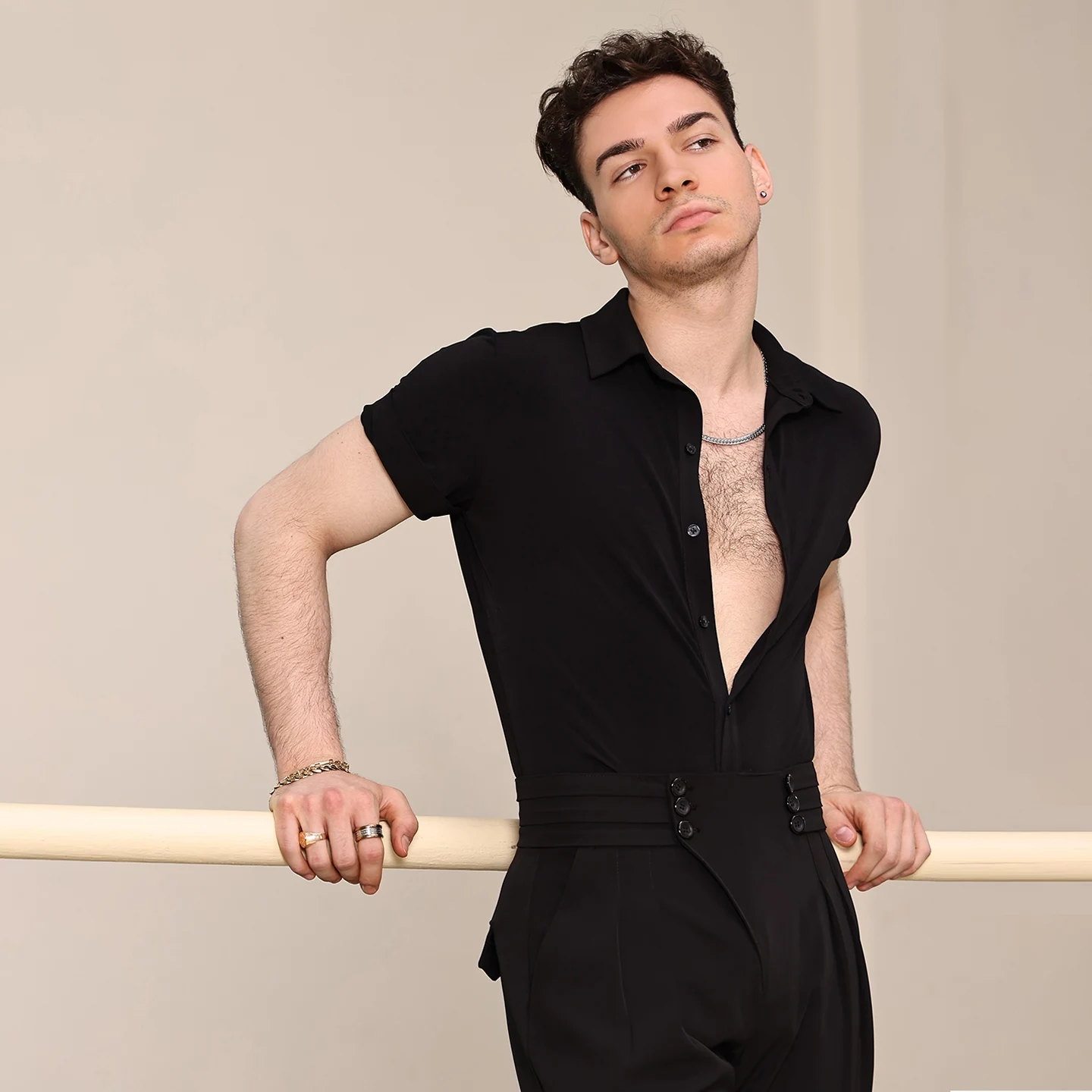 

Новинка 2026 года, топы для латинских танцев для мужчин, тренировочная одежда с короткими рукавами для взрослых, мужская одежда для чача, румбы, танго, одежда для латинских выступлений DQS20311