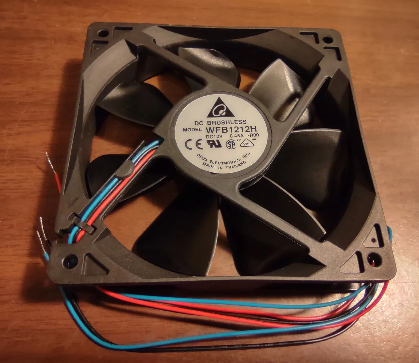 FOR NEW, BETTER QUALITY, Fan 120mm 12VDC 3 Wire Delta WFB1212H Brushless 25mm thck-