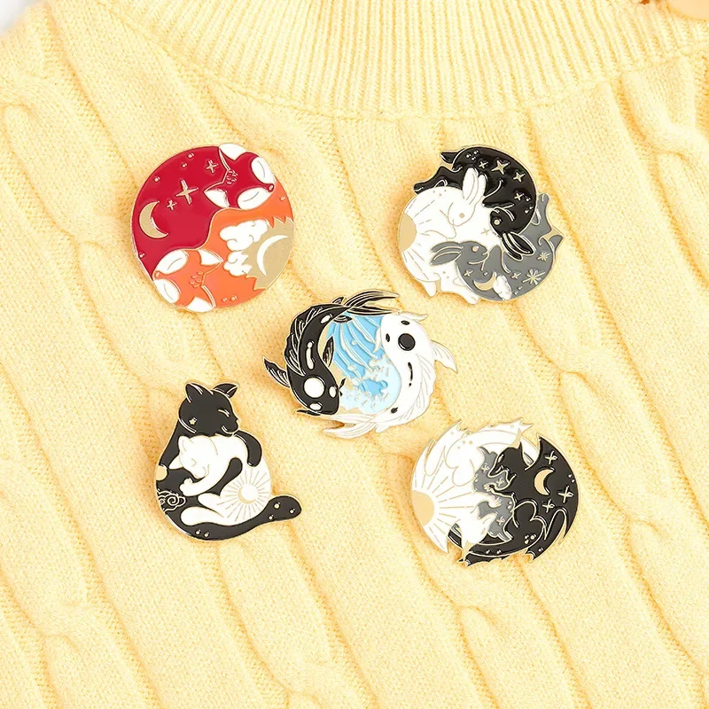 Cute Eight Diagrams Brooch Fox Animal Safety Pin Goldfish Rabbit Backpack Lapel Badge Women Enamel Accessories Bag Higab Metal