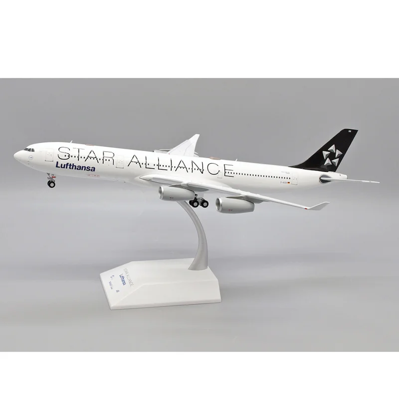 Diecast 1:200 Scale Aircraft Model Alloy Lufthansa A340 D-AIGN Star Alliance Passenger Airplain Finished Staic Collection Gifts